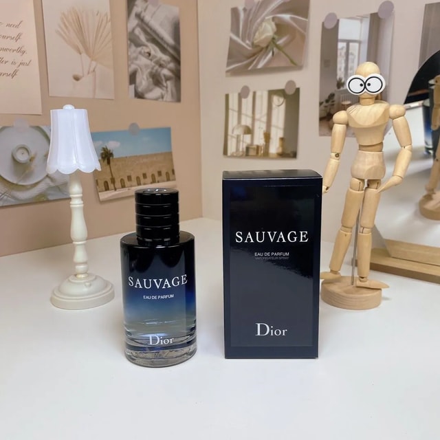 Dior Sauvage Eau de Parfum product presentation