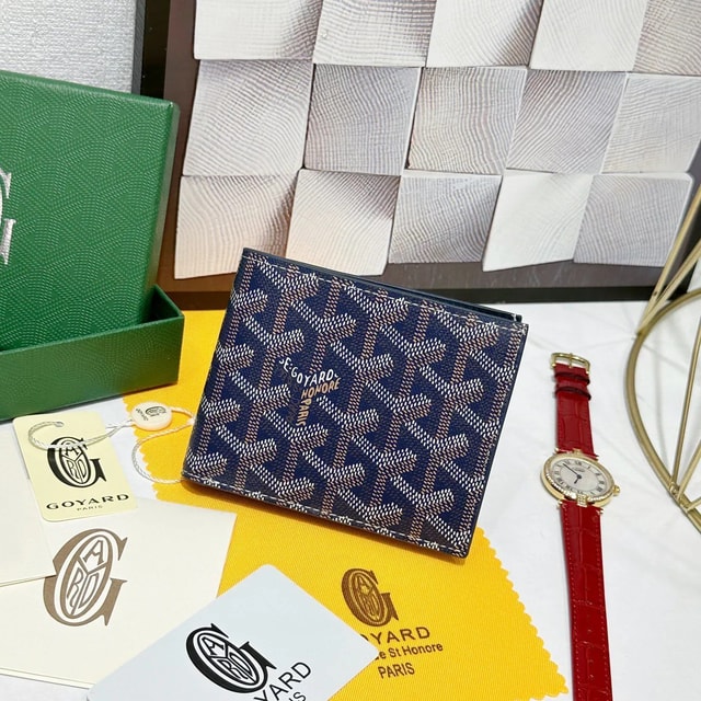 Navy Monogram Bifold Wallet Q12 product presentation