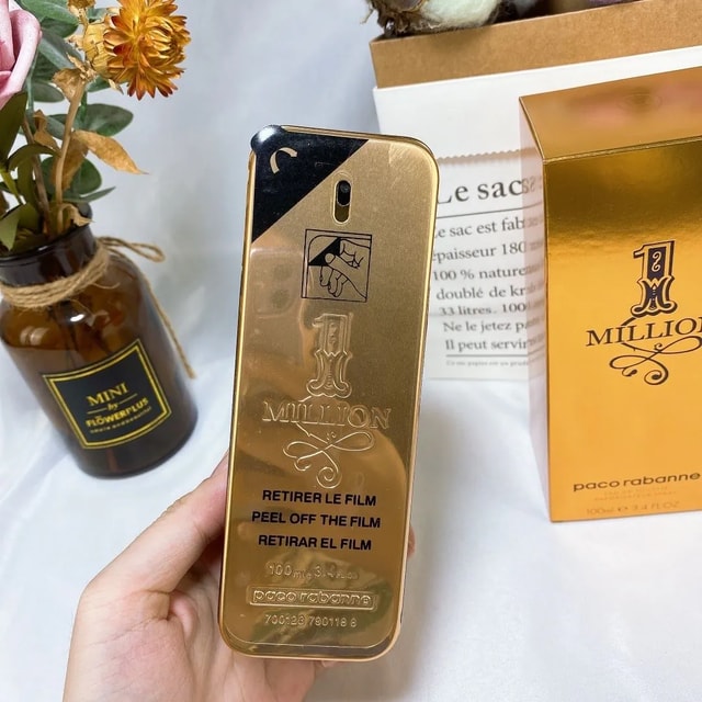Paco Rabanne 1 Million Eau de Toilette 100ml product presentation