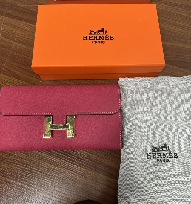 Pink H-Clasp Long Wallet K16 product presentation