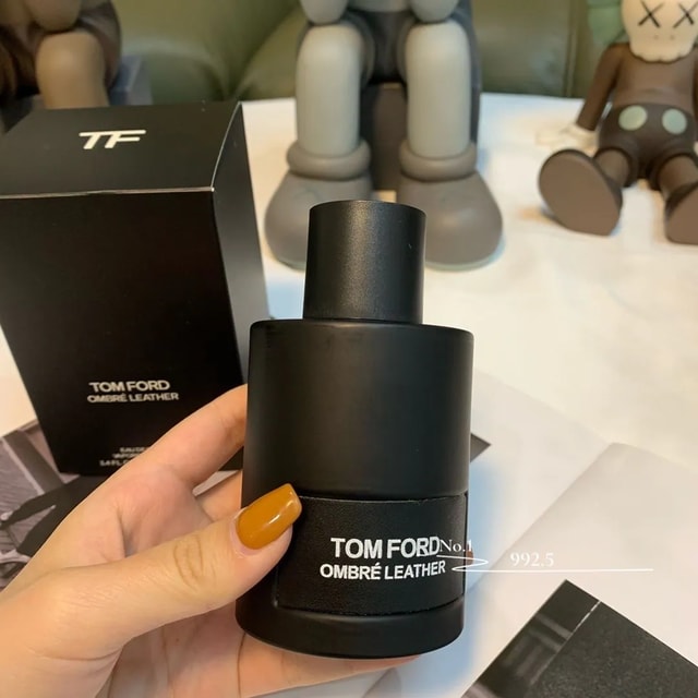 Tom Ford Ombré Leather product presentation