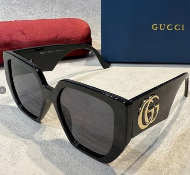 G01 Oversized Square Sunglasses product presentation