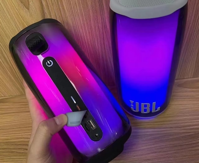 JBL Pulse 5 product presentation