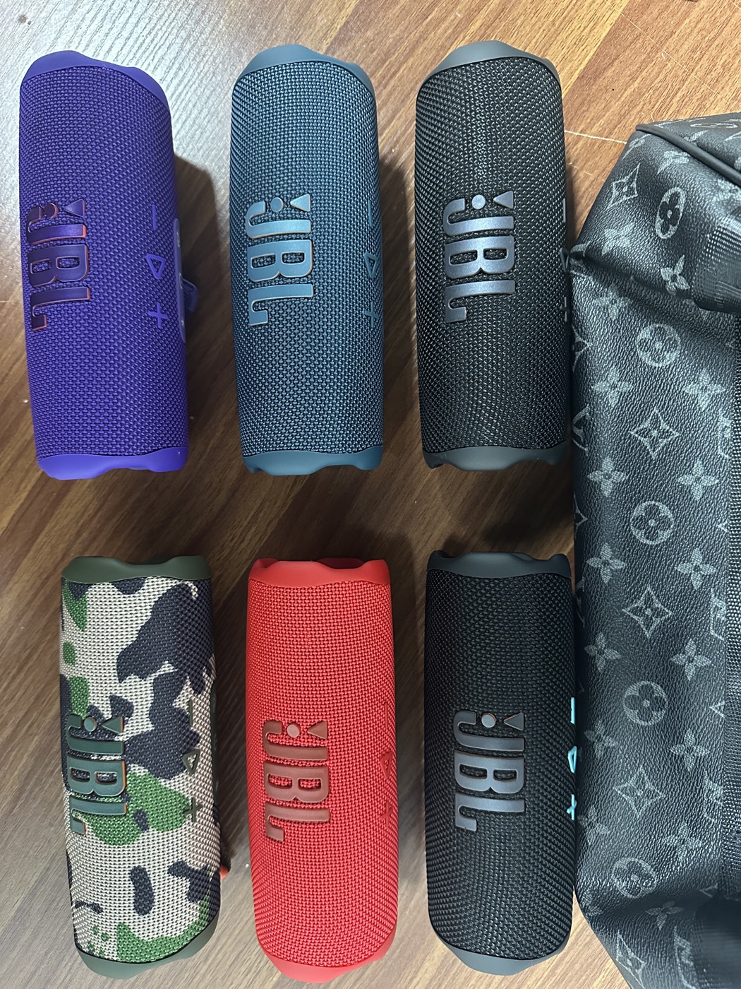 JBL Flip 7 product view 1