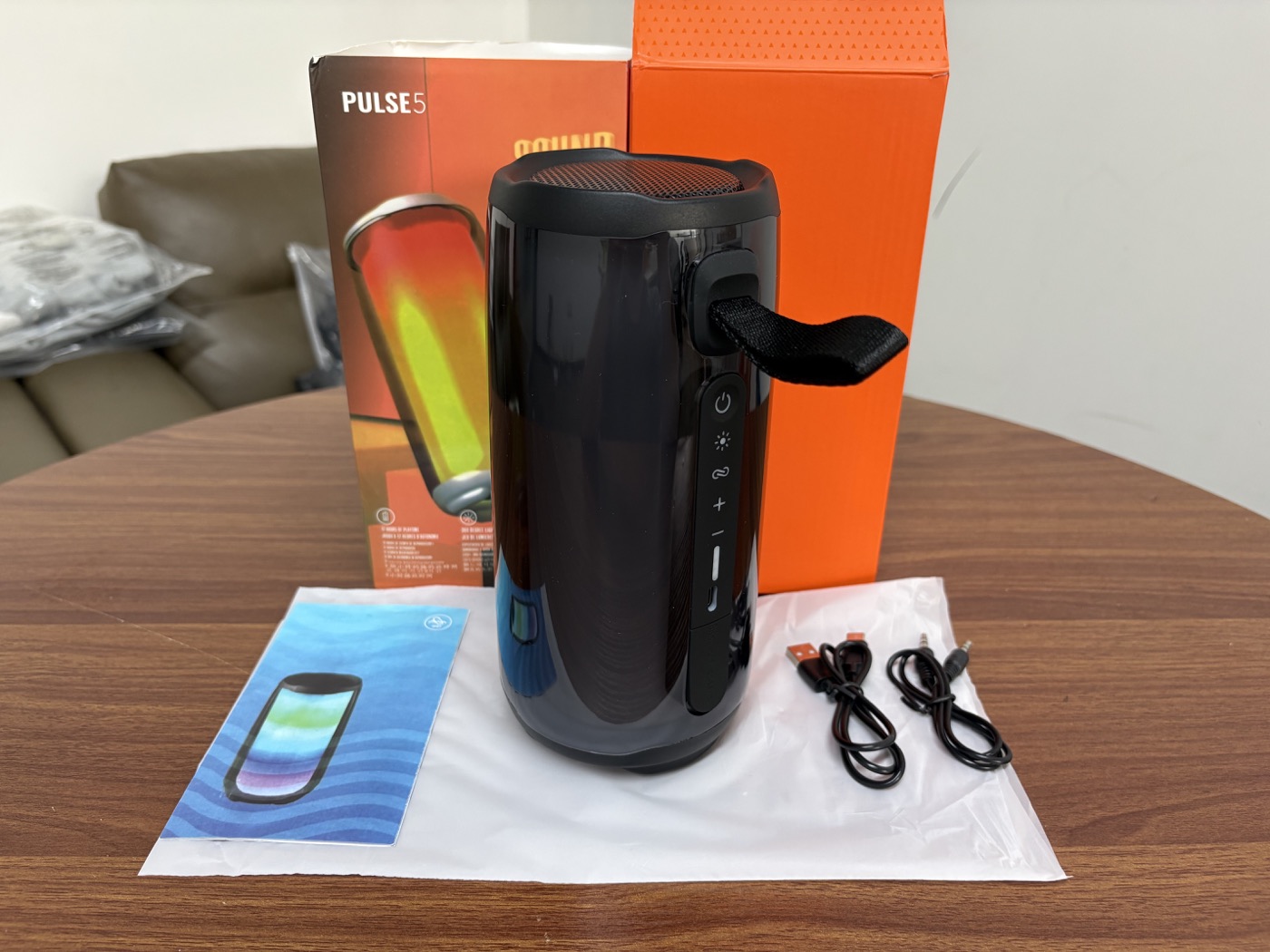 JBL Pulse 5 product view 4
