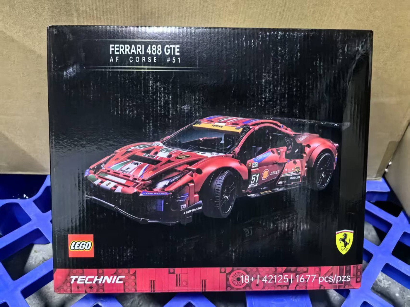 Ferrari 488 GTE product view 1