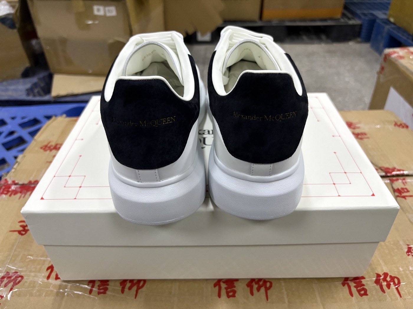 White Platform Low-Top Sneakers with Black Heel Tab product view 6
