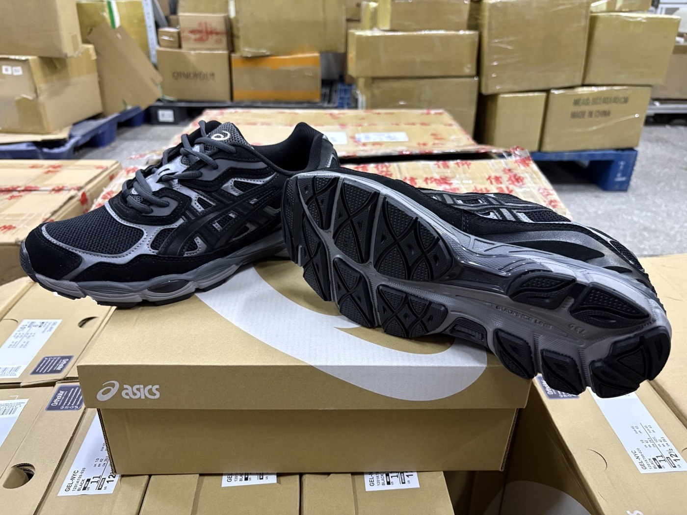 ASICS Black-and-Grey Mesh Running Sneakers product view 1