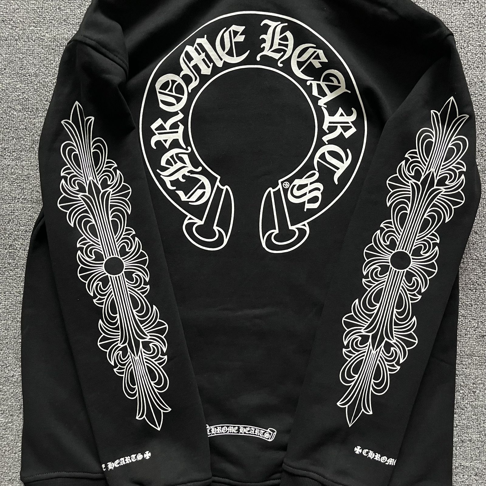 Chrome Hearts Horseshoe Sleeve-Print Hoodie — Black product view 7