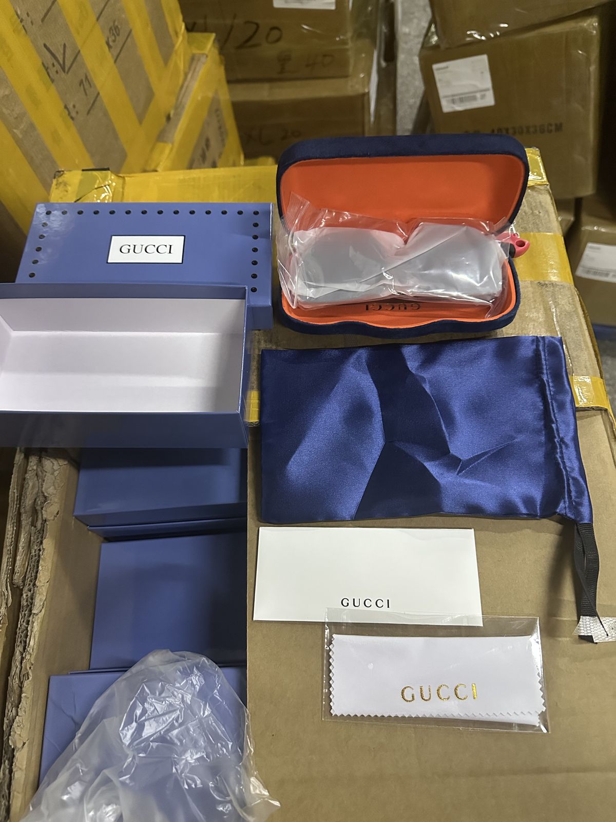 G01 Oversized Square Sunglasses product view 3