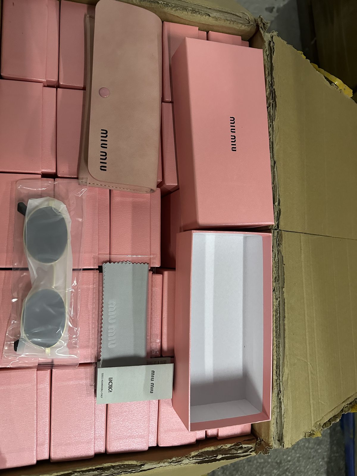G03 Round Metal Sunglasses product view 3