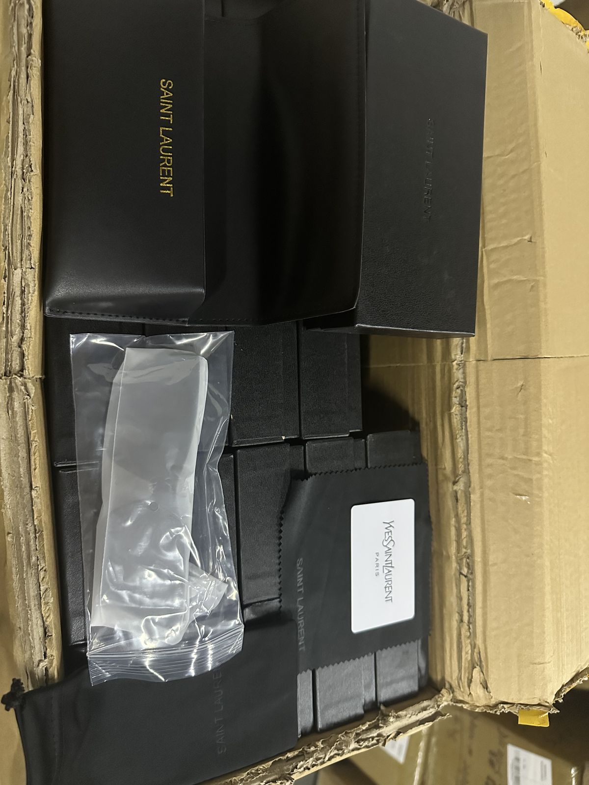 G05 Classic Square Sunglasses product view 6