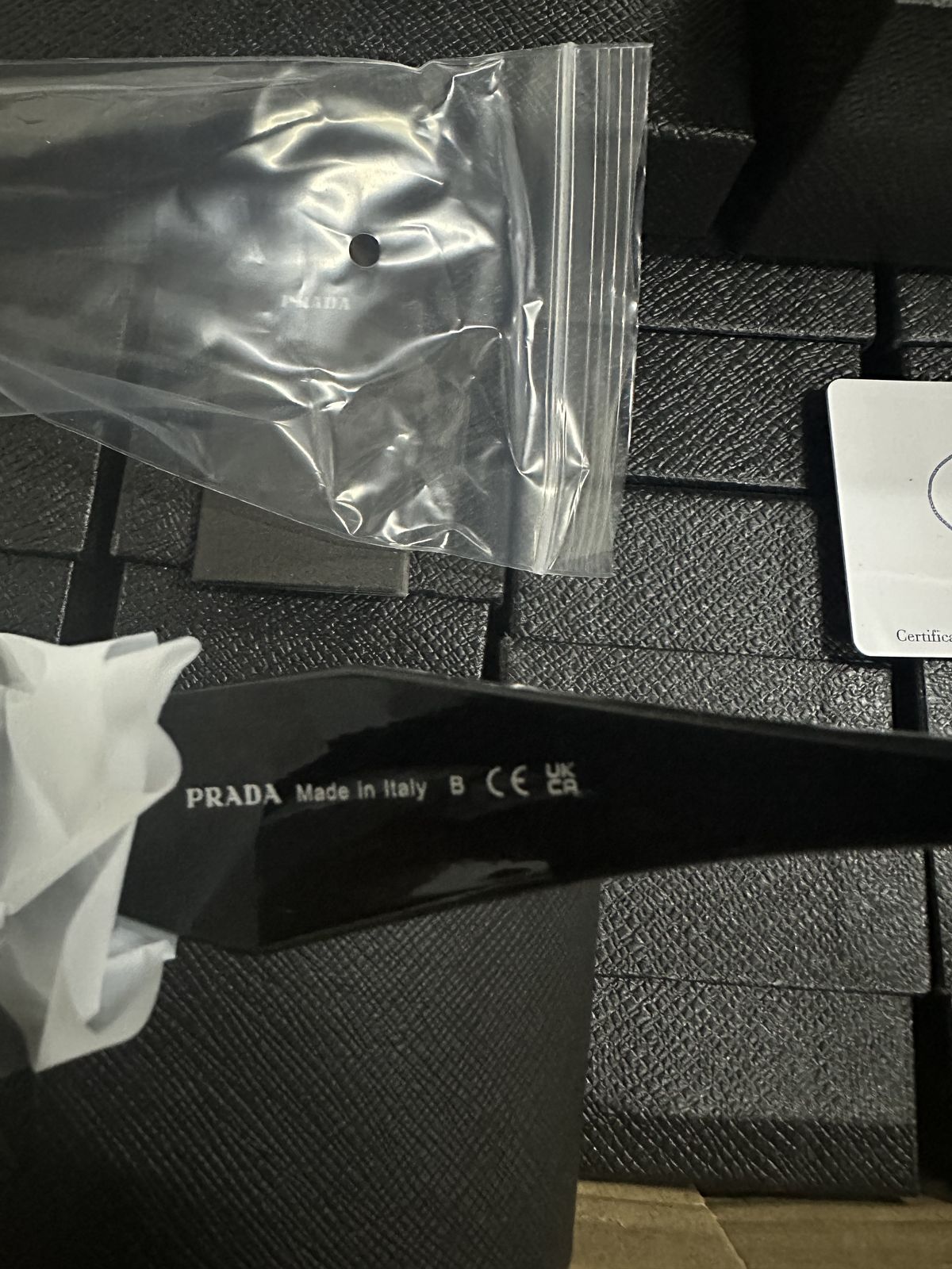 G07 Narrow Rectangle Sunglasses product view 3