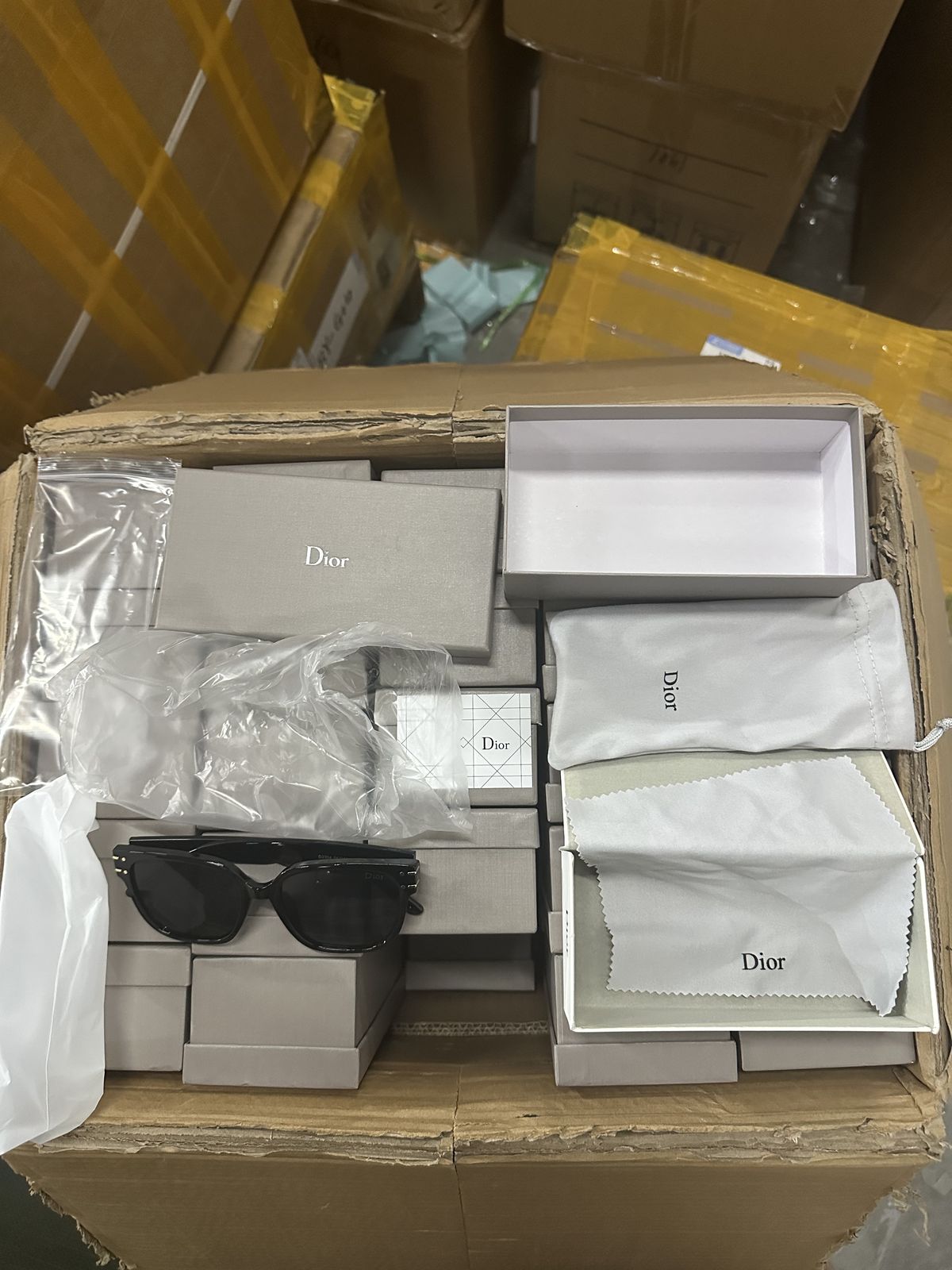 G16 Gold-Stripe Square Sunglasses product view 2