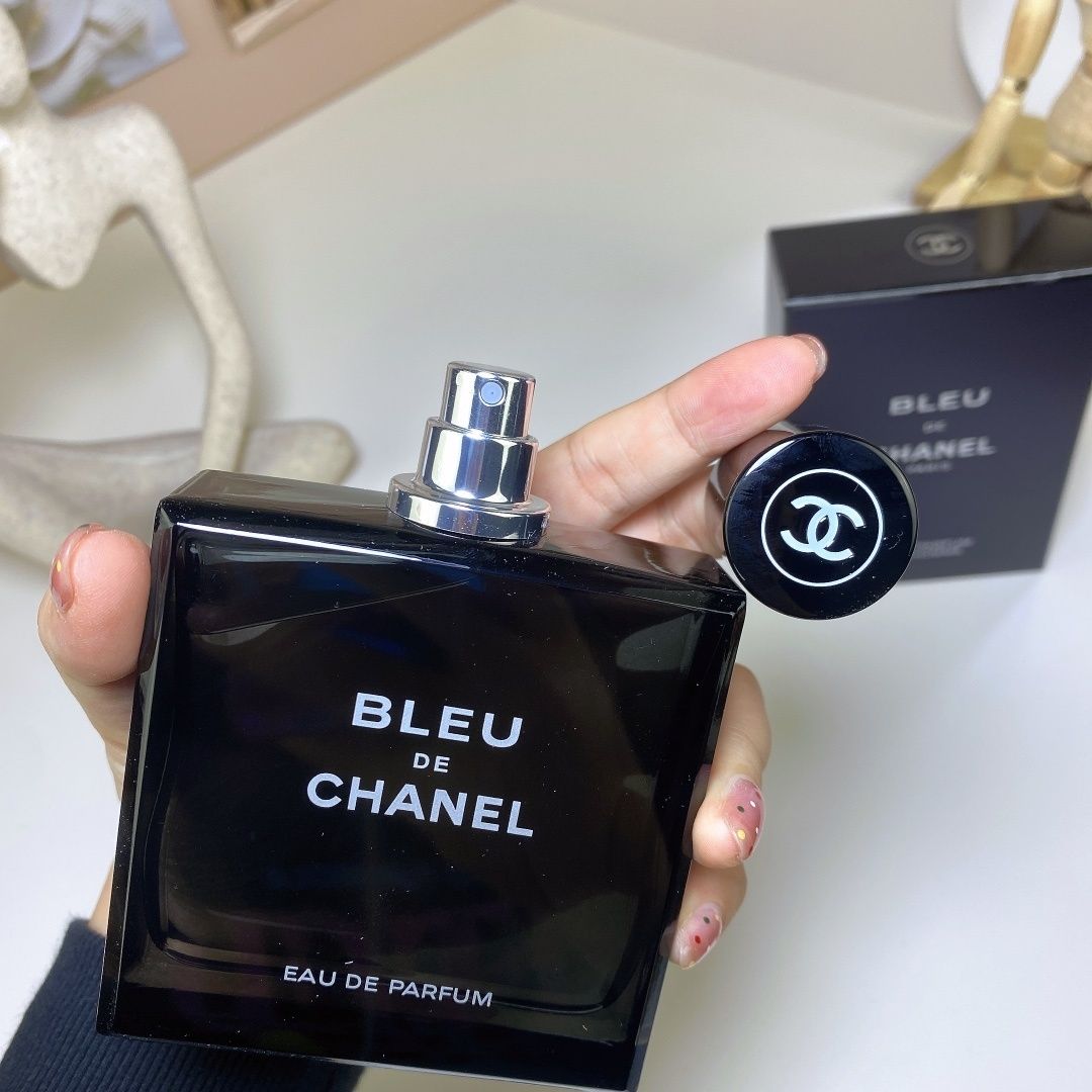 Bleu de Chanel Eau de Parfum product view 5