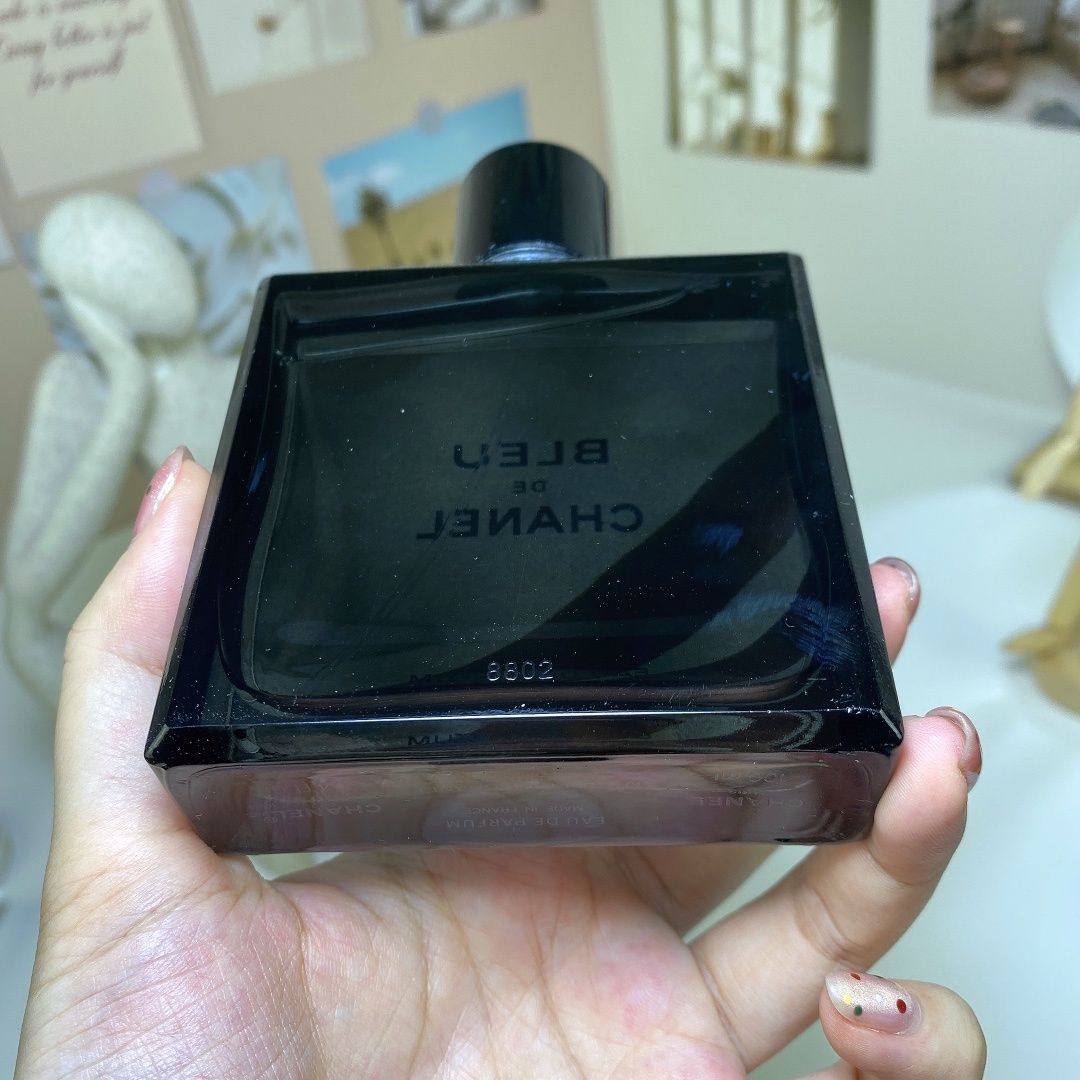 Bleu de Chanel Eau de Parfum product view 10