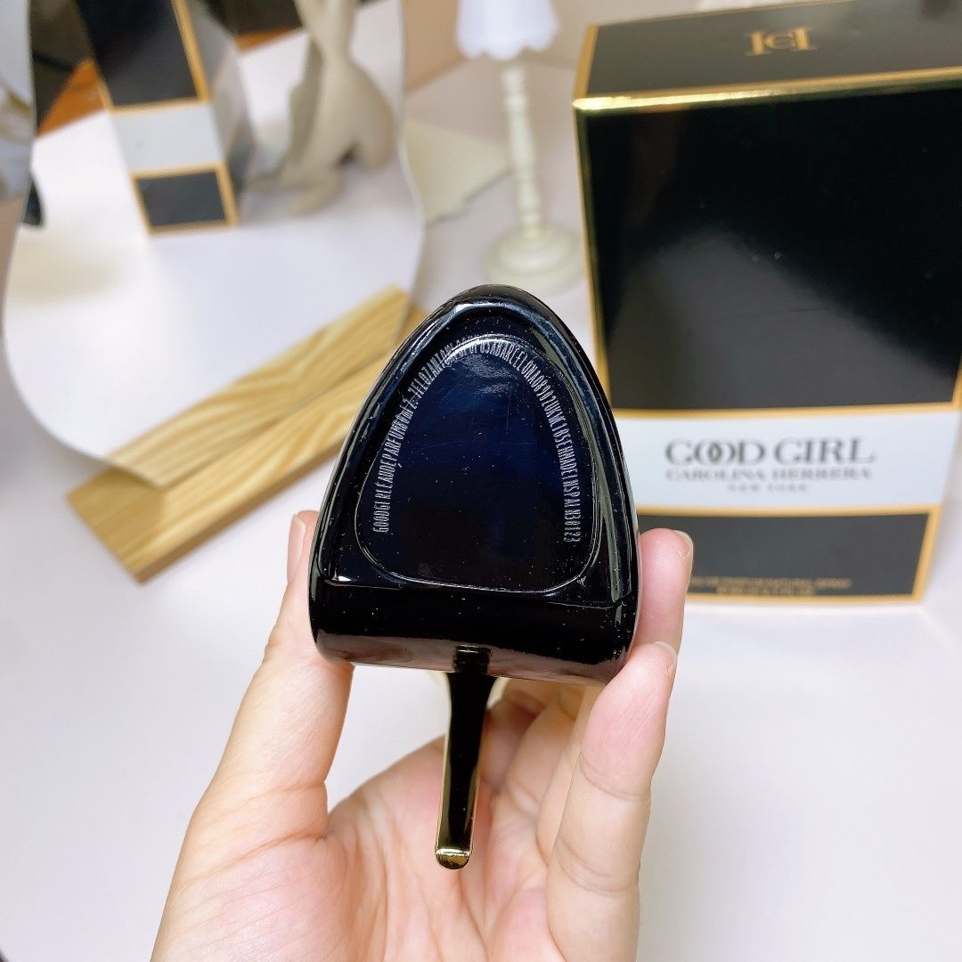 Carolina Herrera Good Girl product view 3