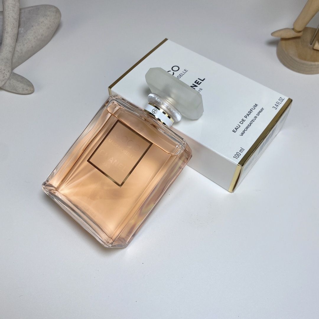 Chanel Coco Mademoiselle Eau de Parfum product view 1