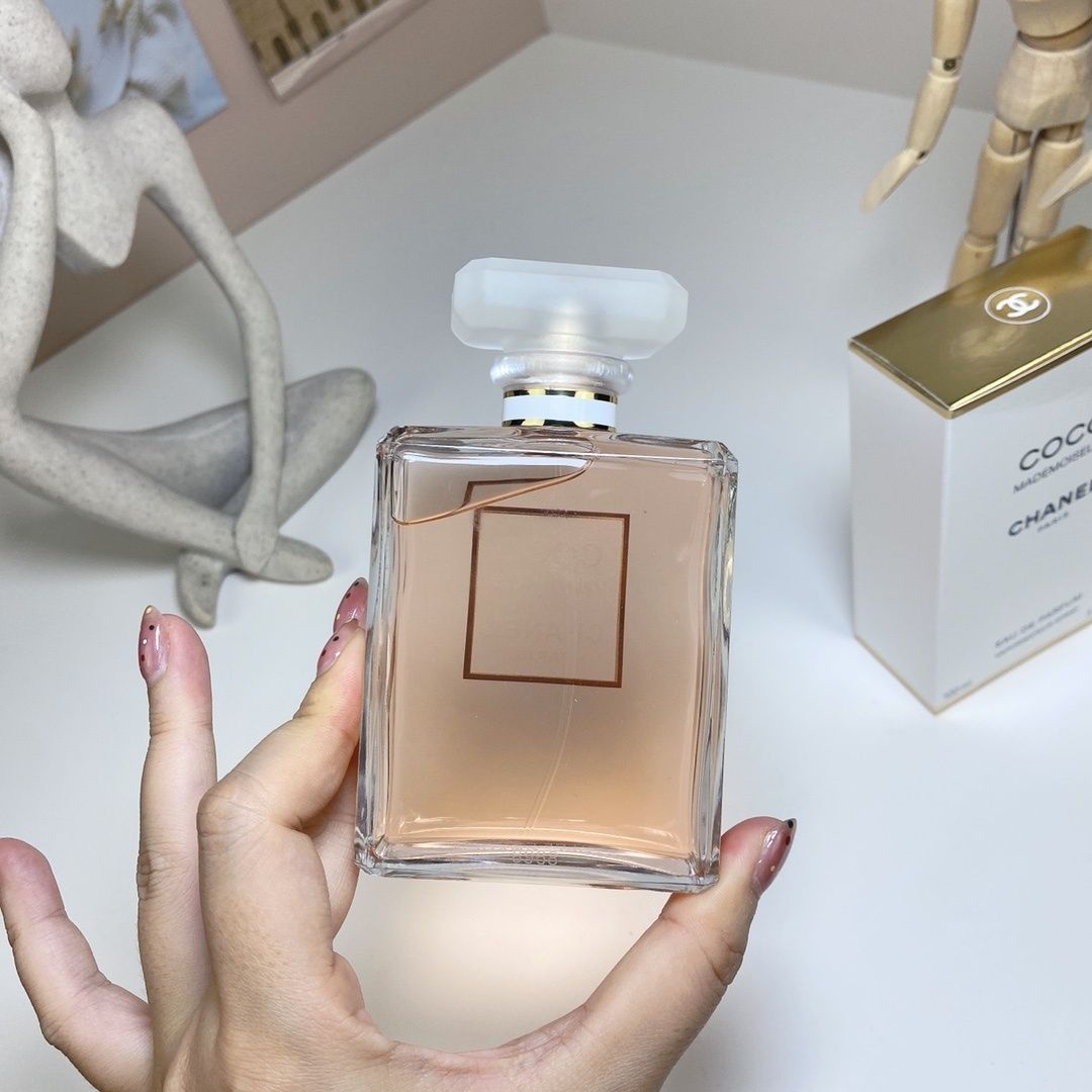 Chanel Coco Mademoiselle Eau de Parfum product view 7