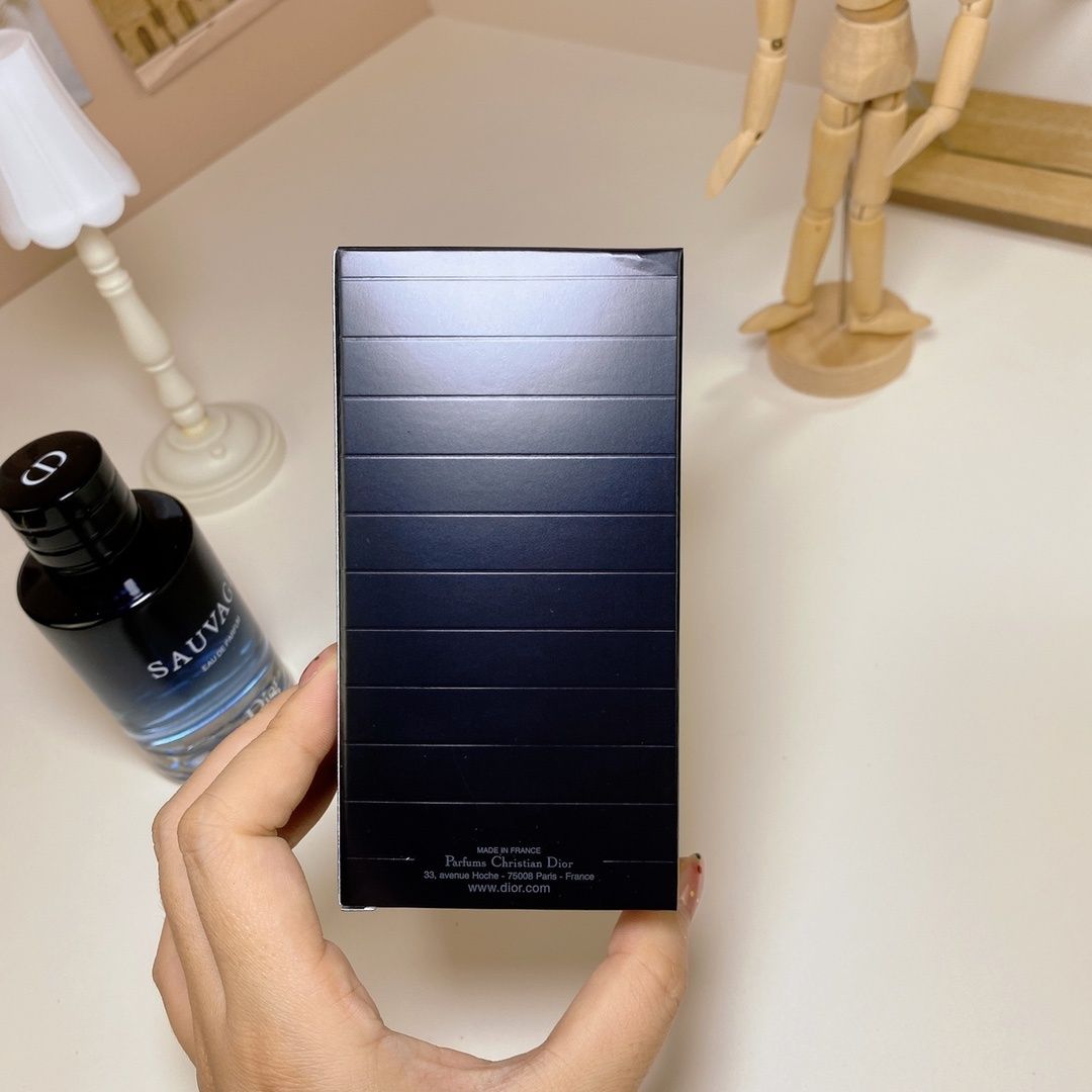 Dior Sauvage Eau de Parfum product view 7