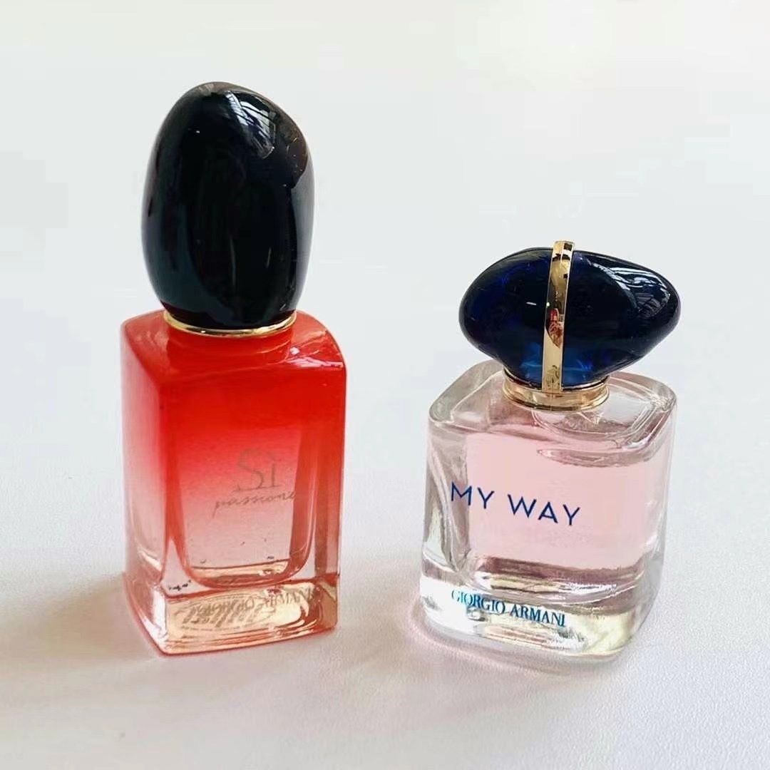 Fragrance Favorites Discovery Gift Set for Her product view 4