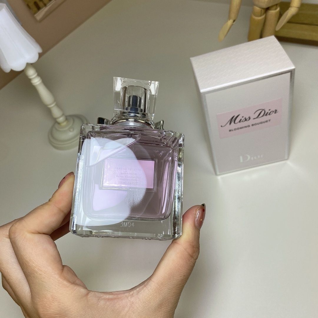 Miss Dior Blooming Bouquet product view 2
