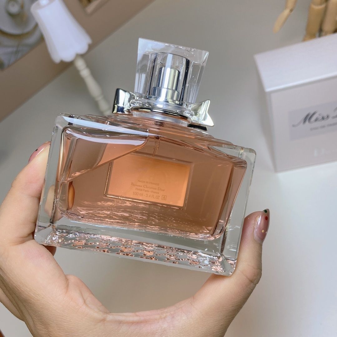 Miss Dior Eau de Parfum product view 5