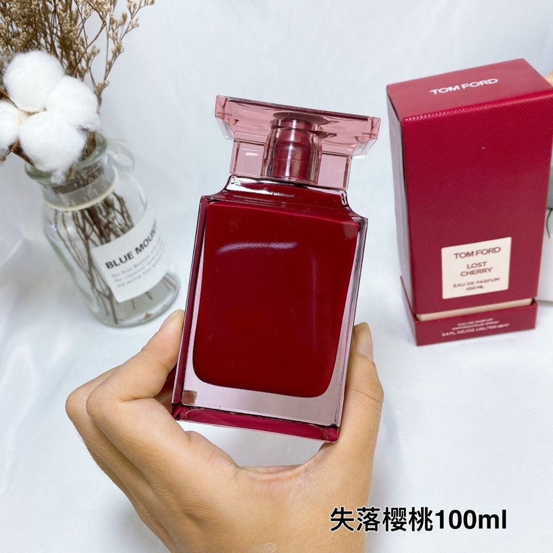 Tom Ford Lost Cherry product view 4