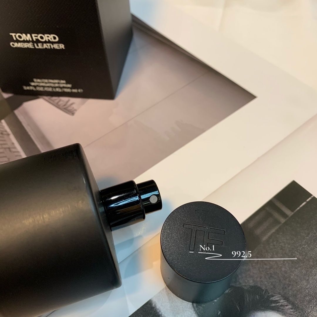 Tom Ford Ombré Leather product view 3