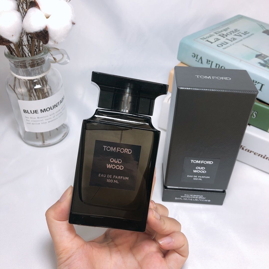 Tom Ford Oud Wood product view 5