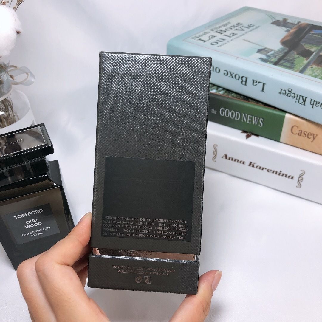 Tom Ford Oud Wood product view 7