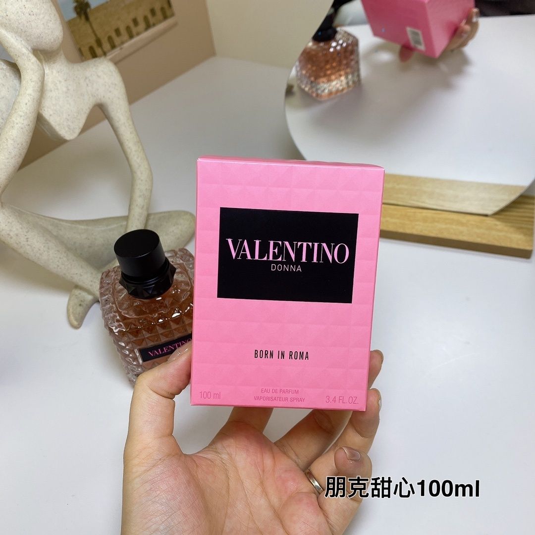 Valentino Donna Born in Roma product view 8