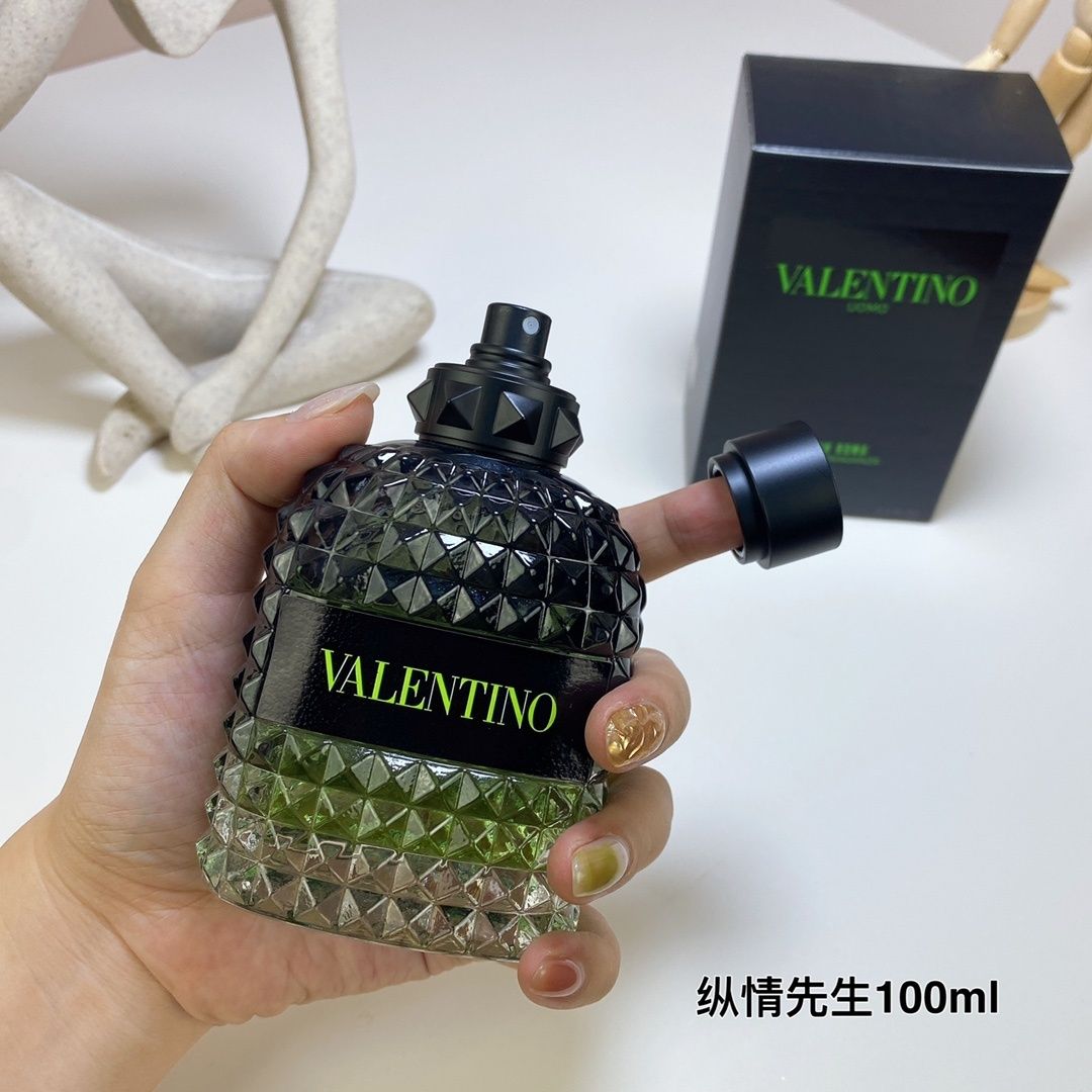 Valentino Uomo Born in Roma Green Stravaganza product view 2