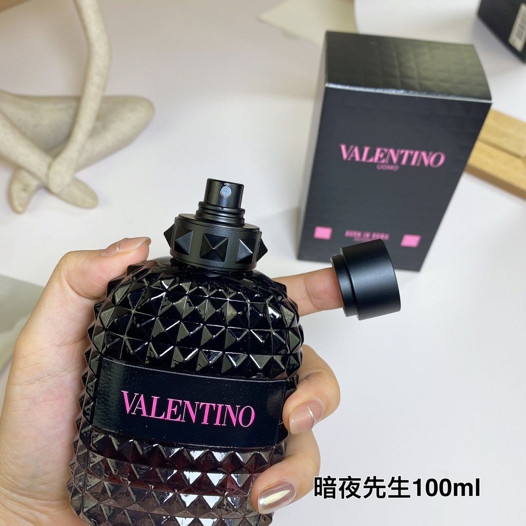 Valentino Uomo Born in Roma Intense product view 7