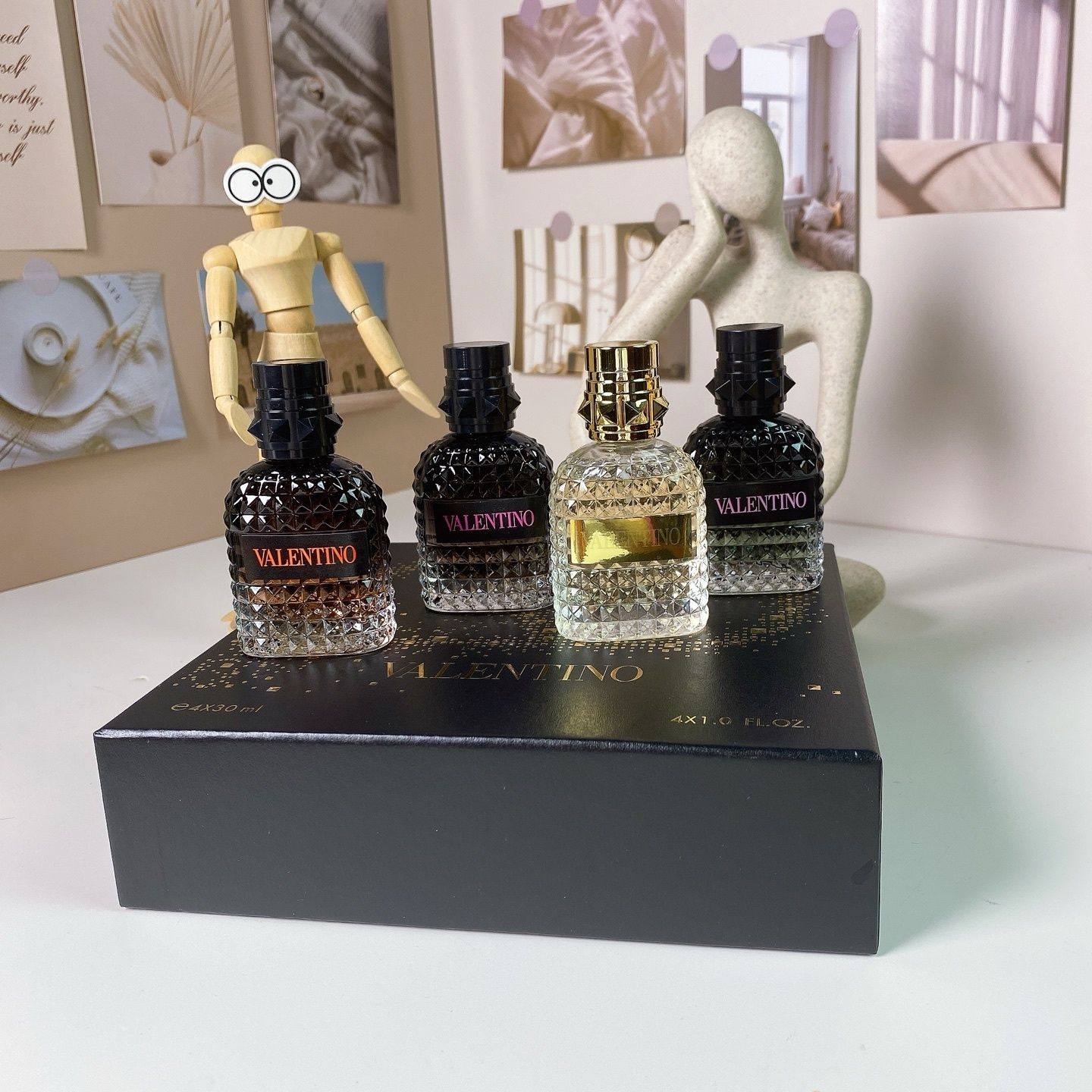 Valentino Uomo Miniature Set product view 2