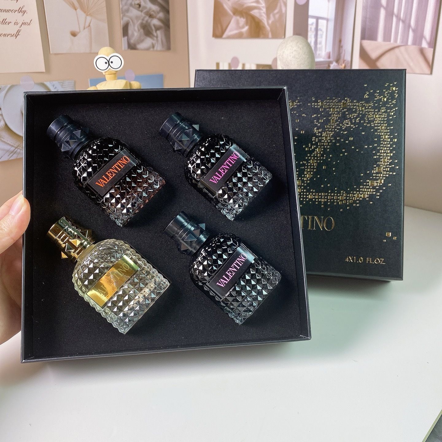 Valentino Uomo Miniature Set product view 5