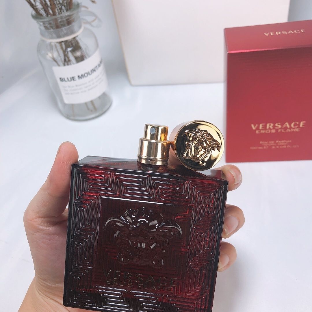 Versace Eros Flame Eau de Parfum product view 1
