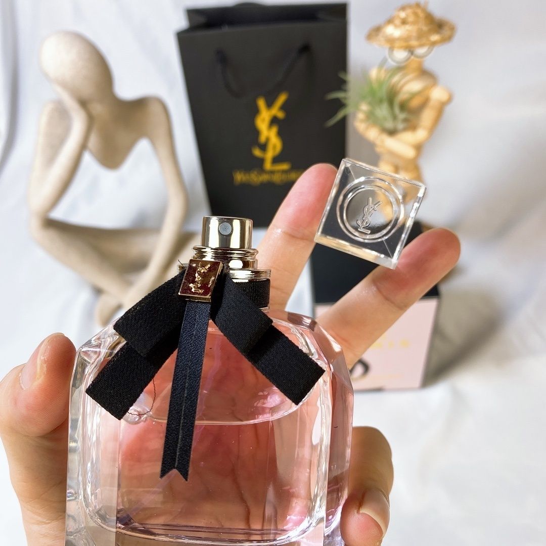 Yves Saint Laurent Mon Paris Eau de Parfum product view 3