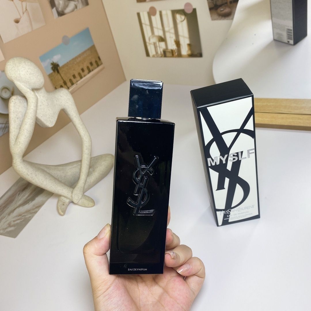 Yves Saint Laurent MYSLF Le Parfum product view 11
