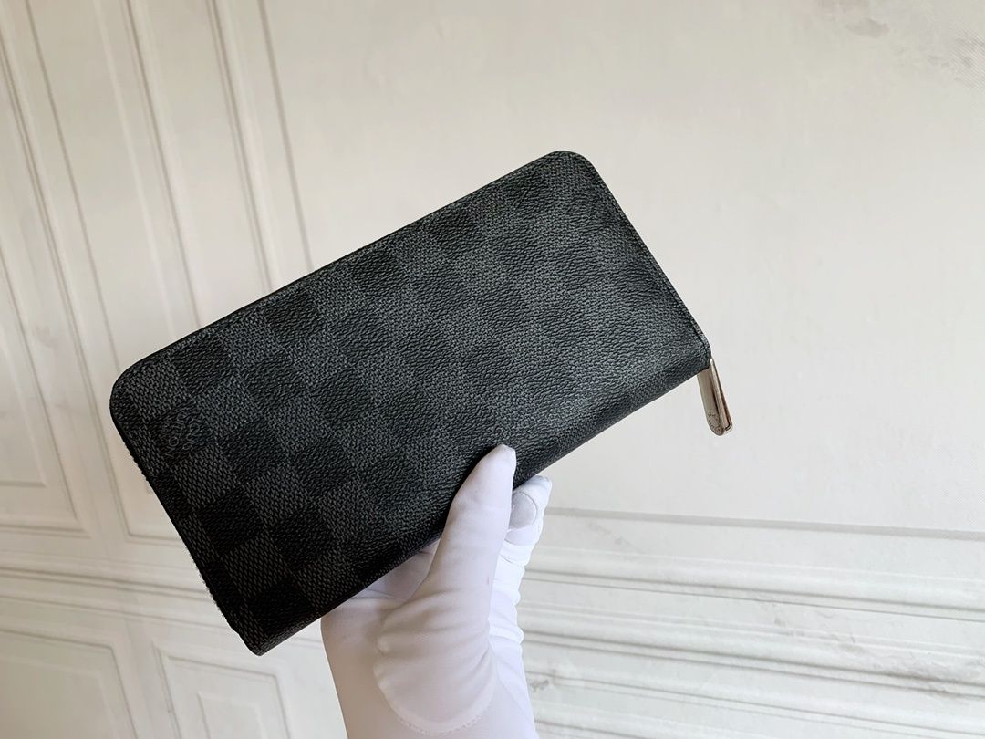 Black Checker Zip-Around Long Wallet Q08 product view 5