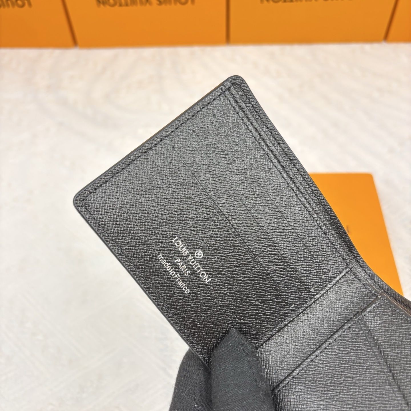 Black Monogram Bifold Wallet Q01 product view 3