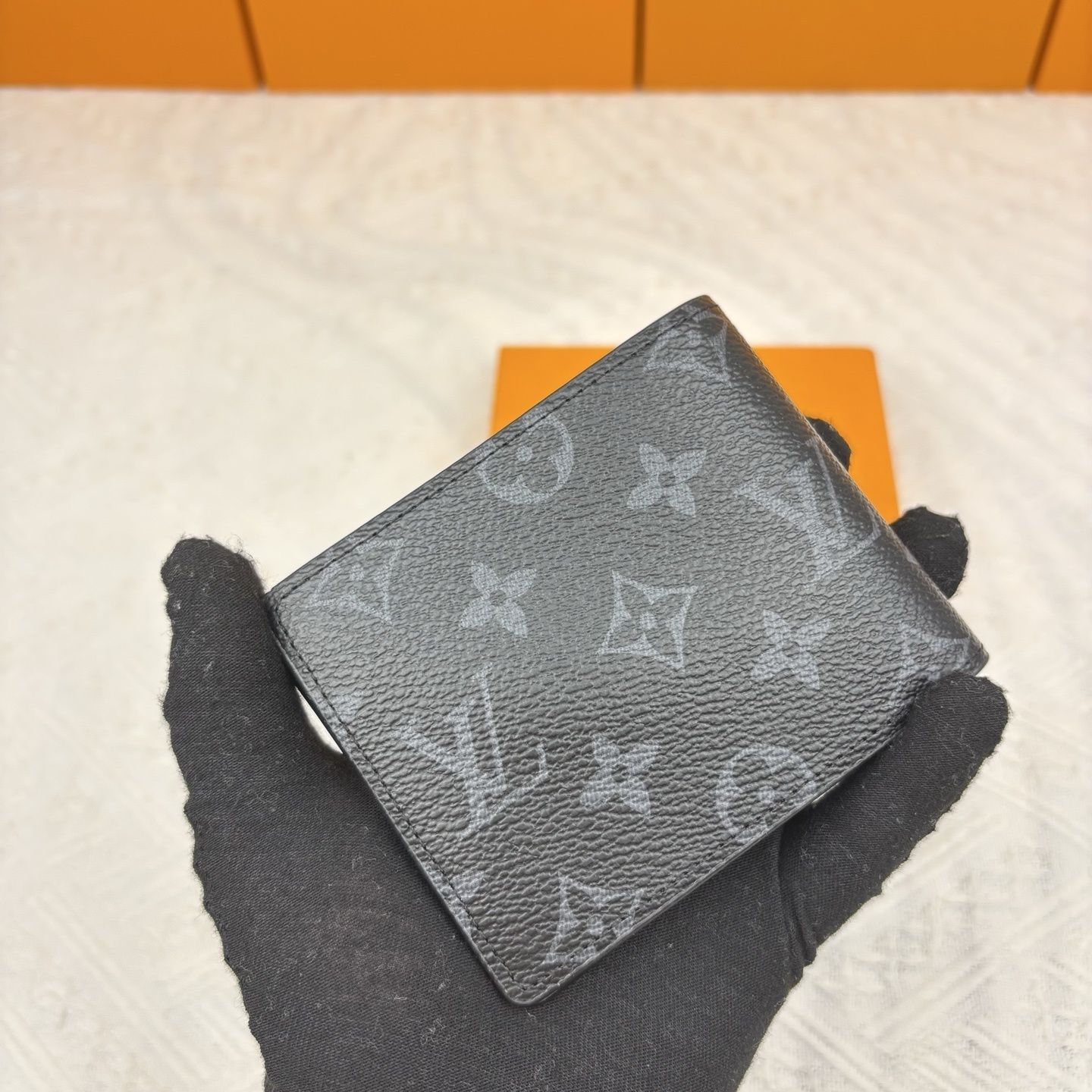 Black Monogram Bifold Wallet Q01 product view 4
