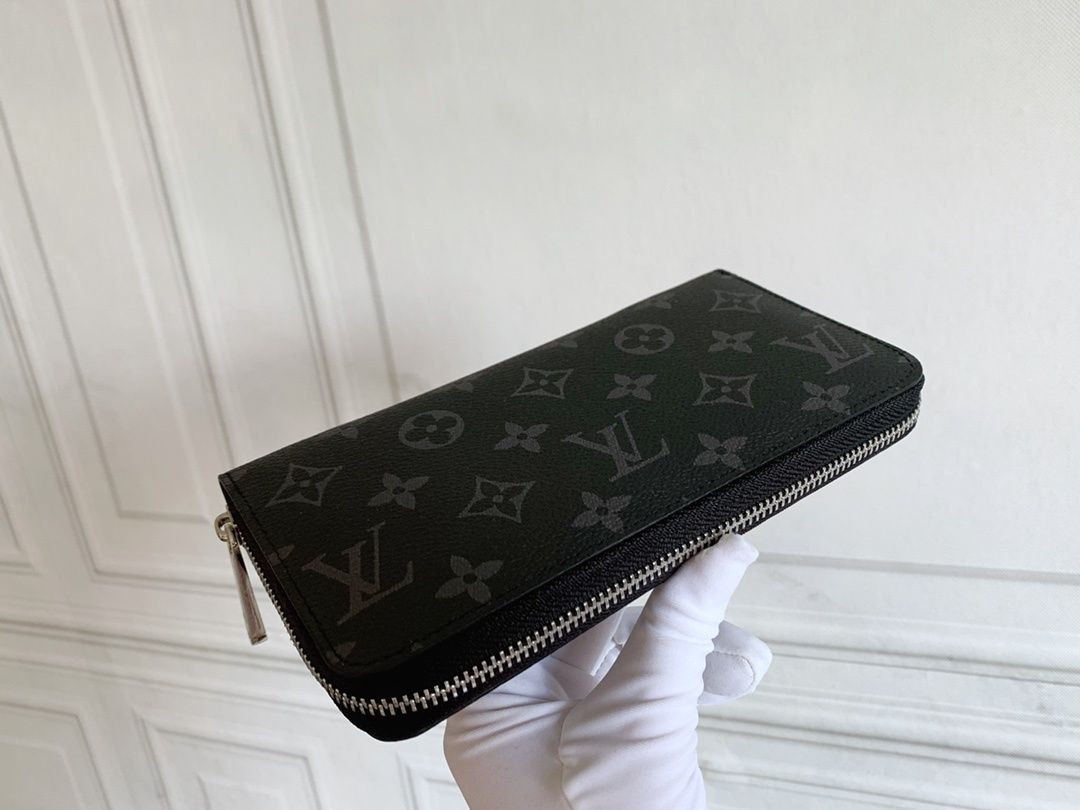 Black Monogram Zip-Around Long Wallet Q05 product view 3