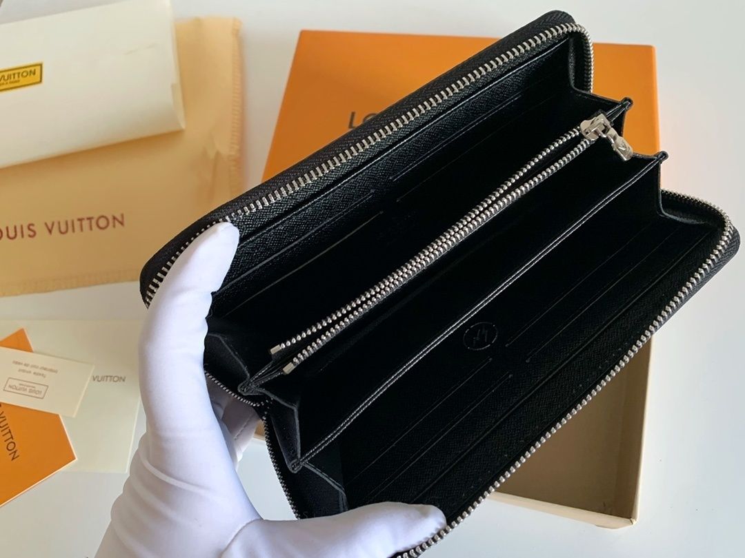 Black Monogram Zip-Around Long Wallet Q05 product view 6