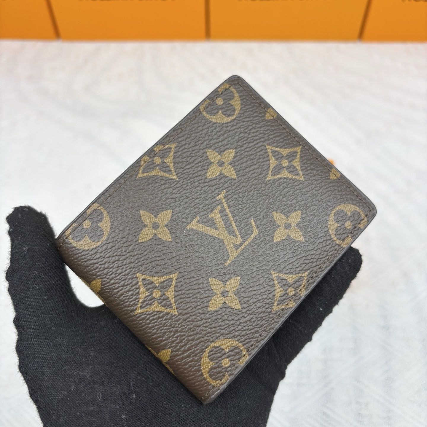 Brown Monogram Bifold Wallet Q02 product view 3