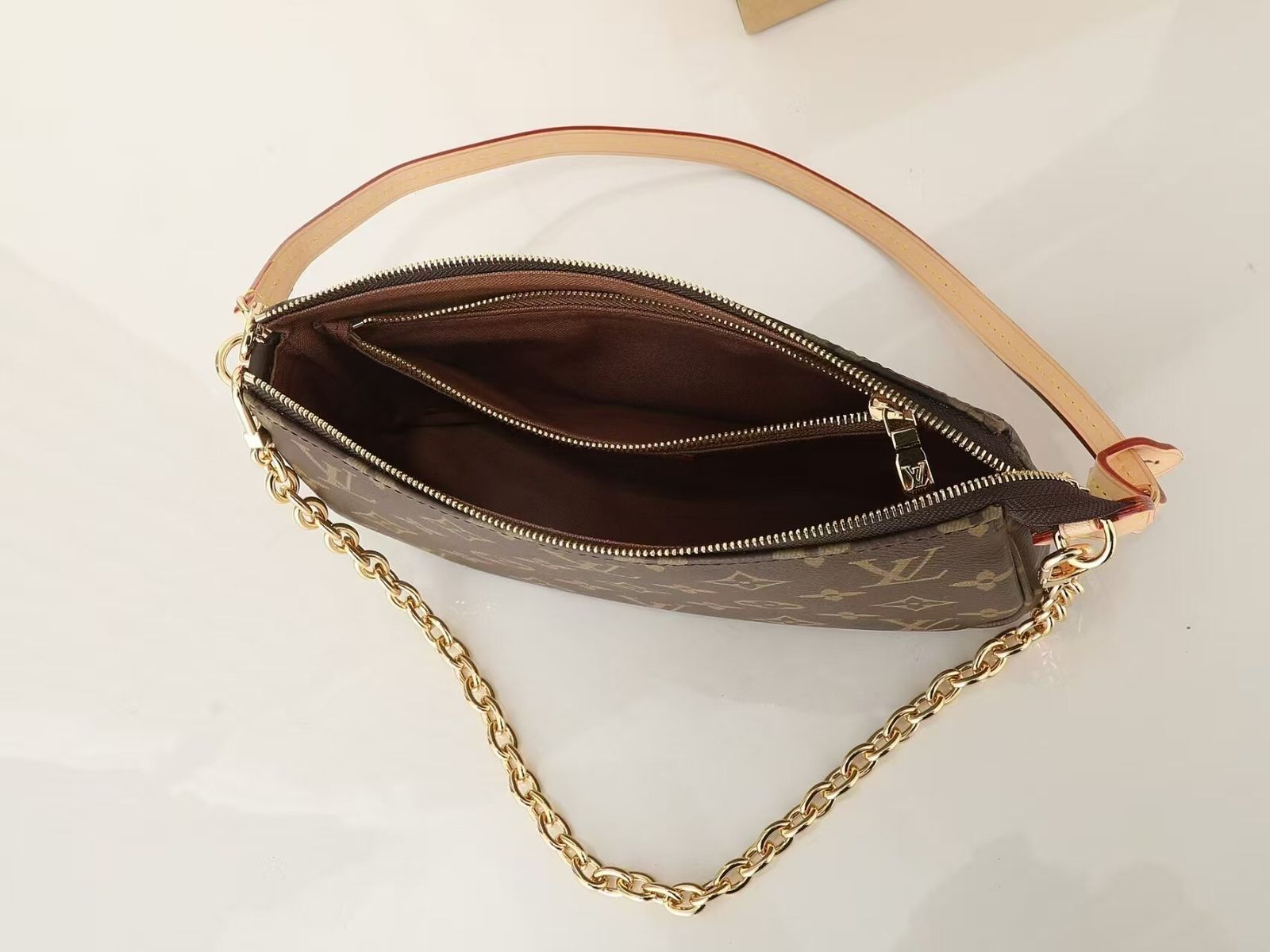 Brown Monogram Chain Shoulder Bag Q15 product view 2