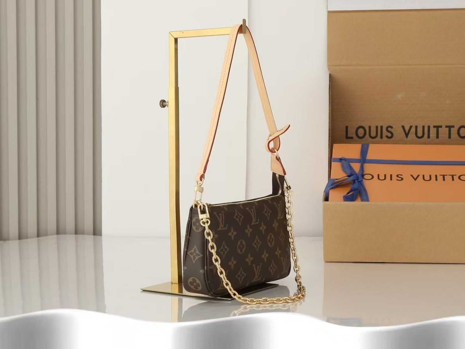 Brown Monogram Chain Shoulder Bag Q15 product view 5