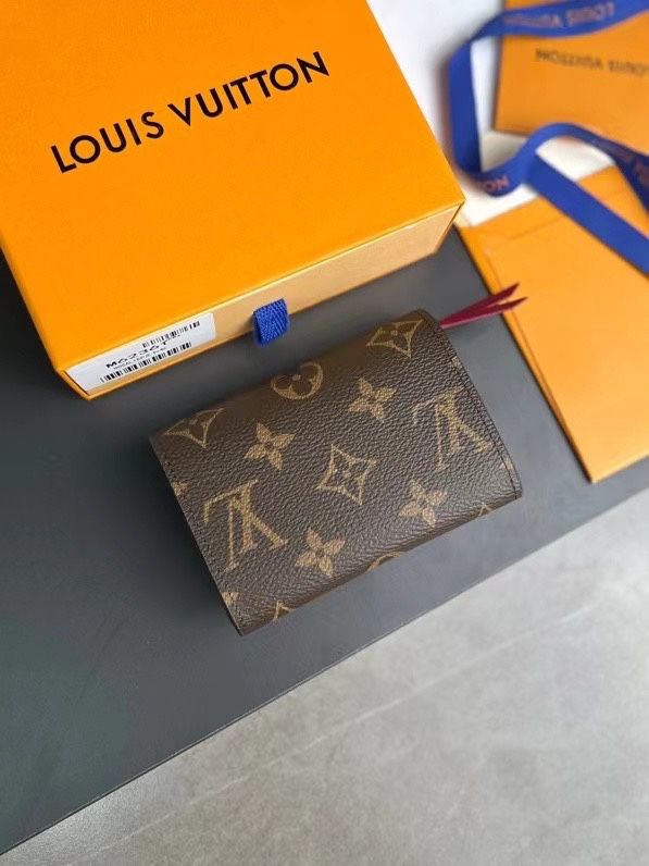 Brown Monogram Compact Coin Purse Q21 product view 4