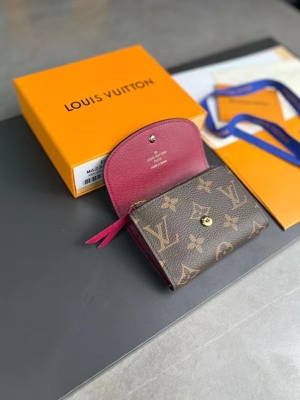 Brown Monogram Compact Coin Purse Q21 product view 8