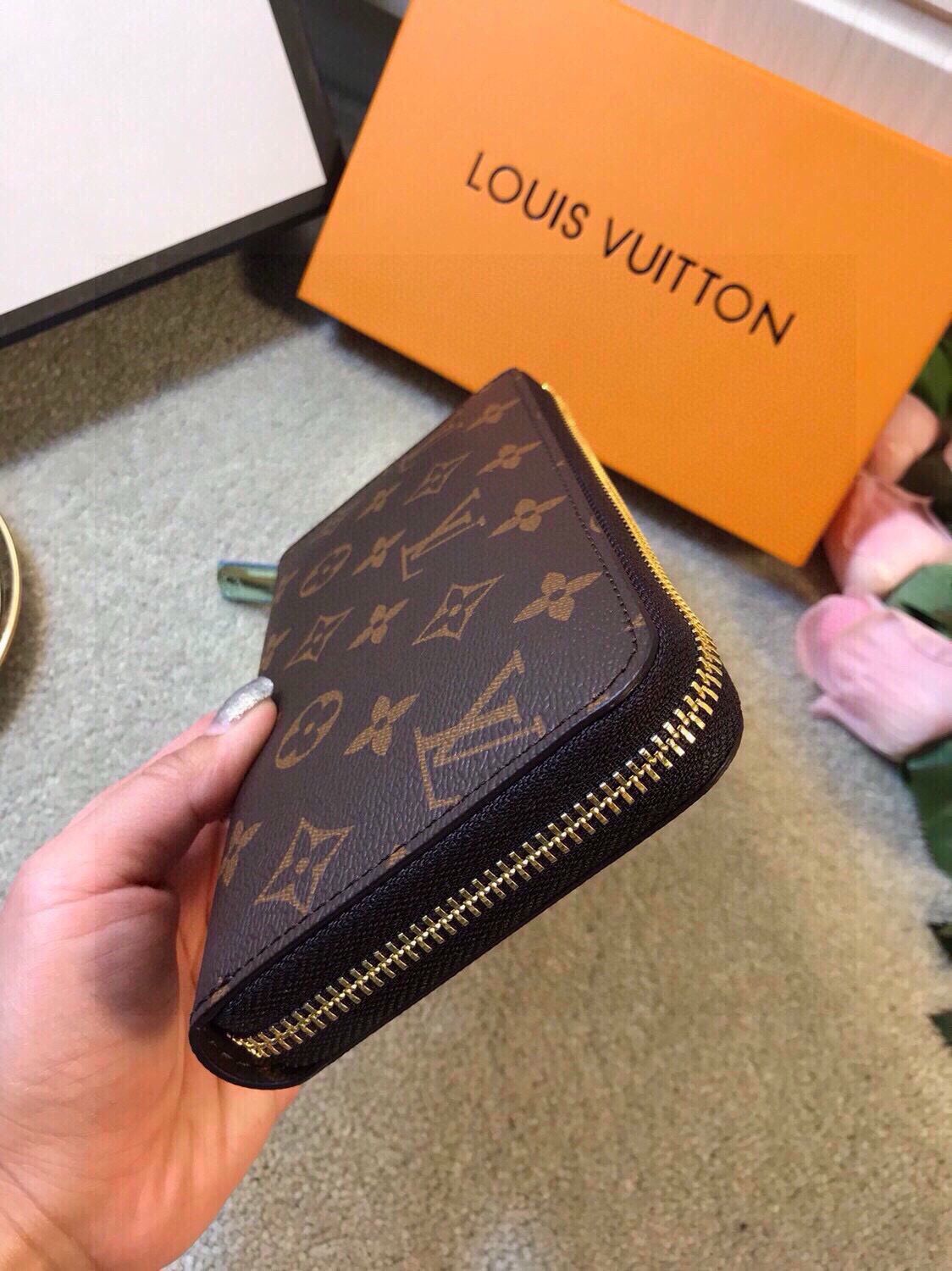 Brown Monogram Zip-Around Long Wallet Q06 product view 3